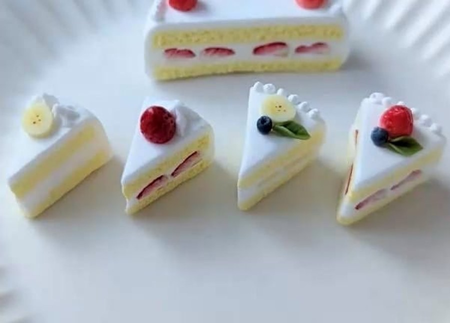 完成したミニチュアのショートケーキ
